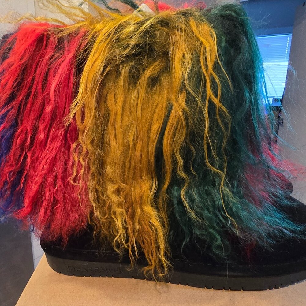 NEW BEARPAW Boo Real Lamb Fur Lined Boots "Rasta" Black / Multi Womens Size 7